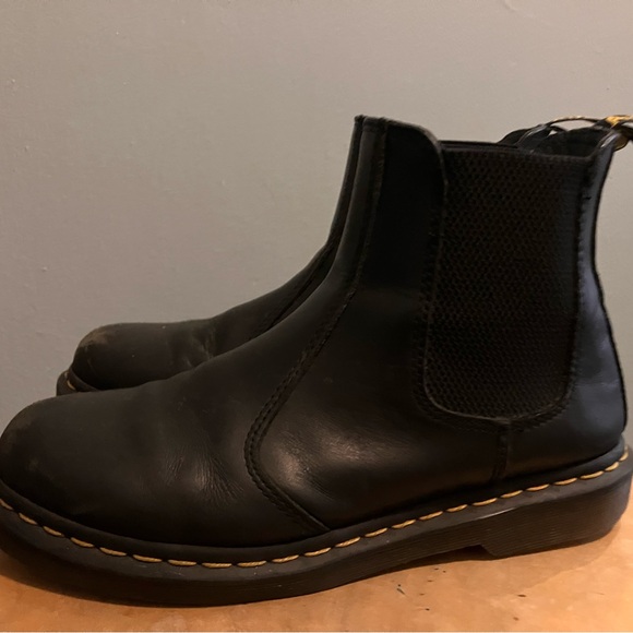 Dr. Martens Chelsea Black Leather Women's Boots 10 - Picture 3 of 6